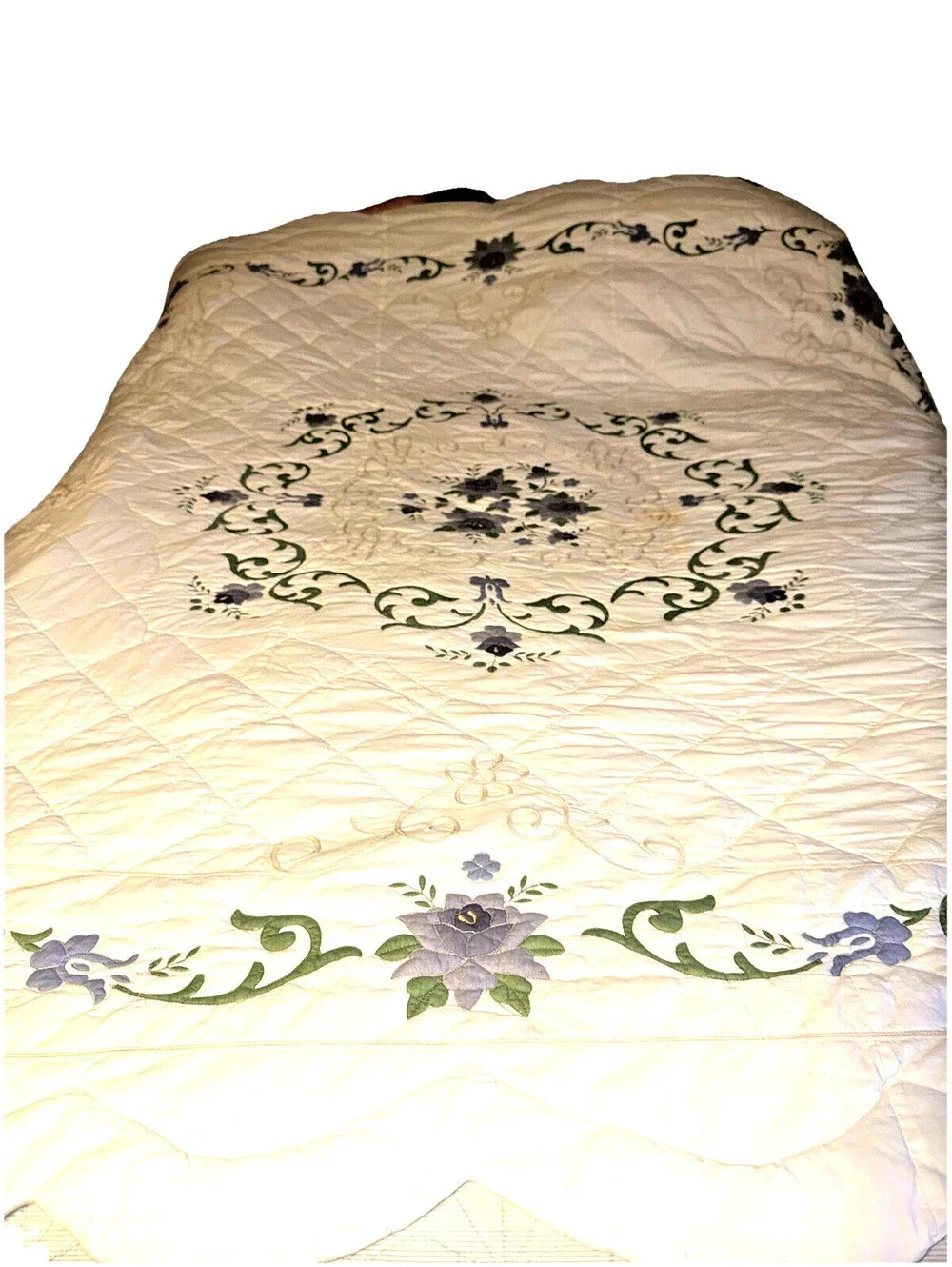 Vtg Quilt Floral Vines White Green Applique  see pics/description; country